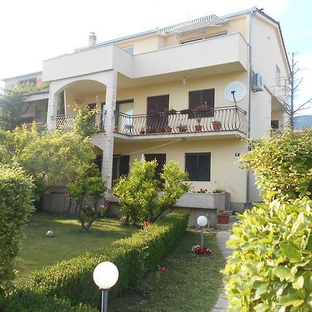 Apartment Cherry Kaštela الغرفة الصورة