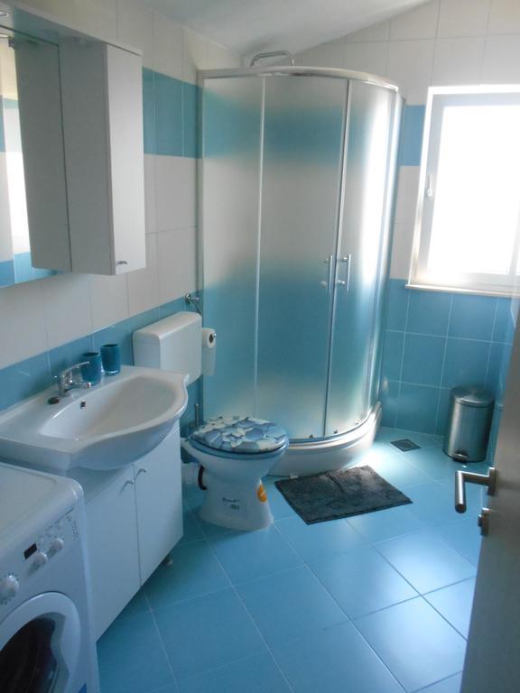 Apartment Cherry Kaštela الغرفة الصورة