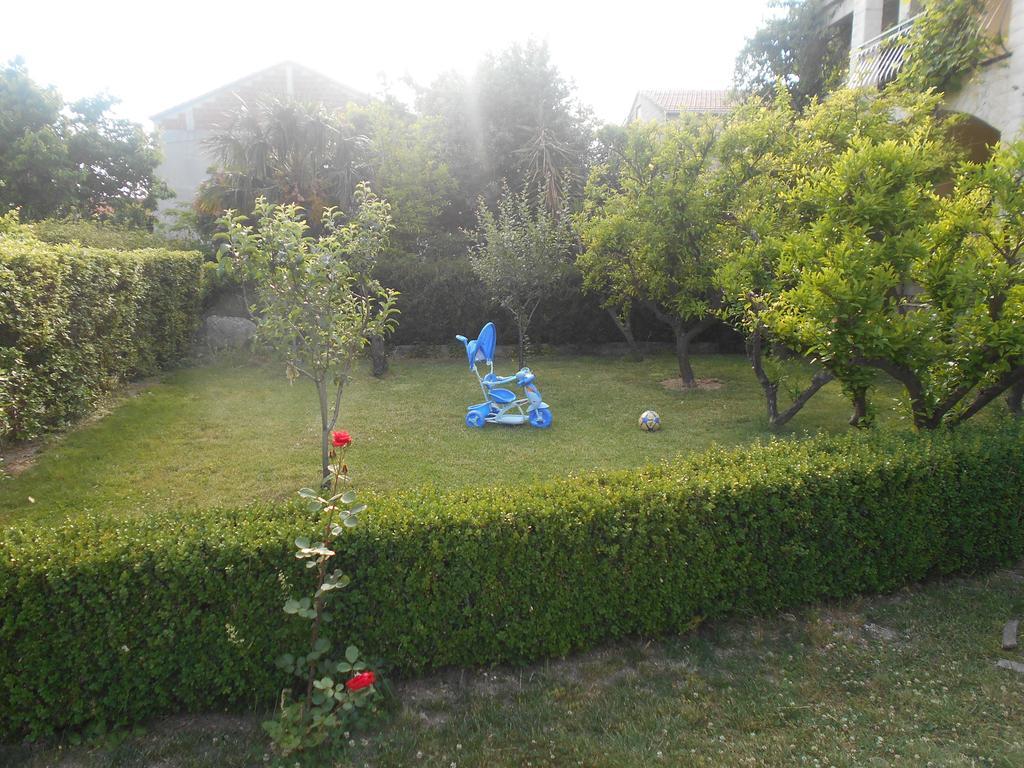 Apartment Cherry Kaštela الغرفة الصورة